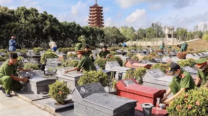 Nhiều hoạt động ý nghĩa nhân kỷ niệm 75 năm Ngày Thương binh Liệt sĩ