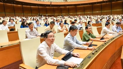 Quốc hội thông qua Nghị quyết về thí điểm cho phạm nhân lao động ngoài trại giam