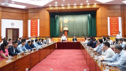 Gỡ khó cho thị trường tài chính