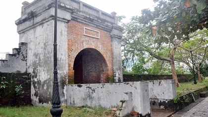 Từ thành Điện Hải...