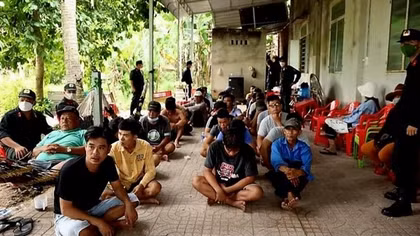 Phá trường gà, thu giữ gần 250 triệu đồng