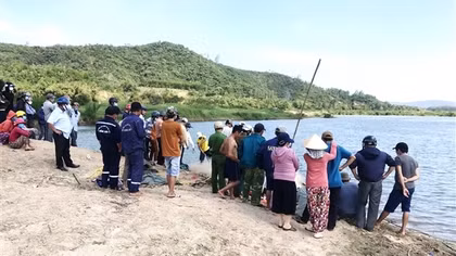 Thiếu niên mất tích khi tắm sông, bé gái tử vong do ngã xuống hồ nước
