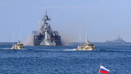 Tàu đổ bộ và tàu tên lửa Nga kéo ra biển Đen, chuẩn bị đợt tấn công lớn?