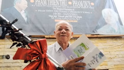 Phạm Thiên Thư với những con suối tình thơm