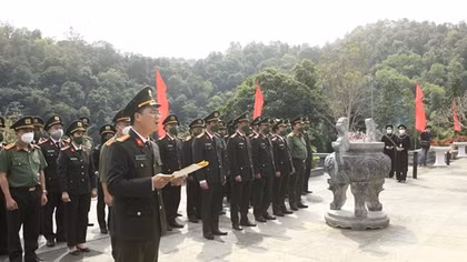Nhiều hoạt động ý nghĩa chuyến về nguồn tại quê hương cách mạng Cao Bằng