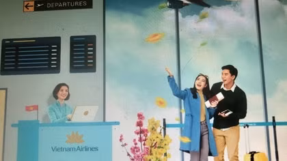 Vietnam Airlines mở bán cành đào, cây mai kèm dịch vụ vận chuyển trọn gói