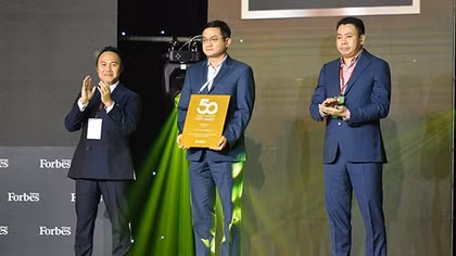 Vinamilk 10 năm liền đứng Top 50 doanh nghiệp niêm yết tốt nhất của Forbes Việt Nam