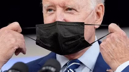 Gần 400 ca tử vong mỗi ngày, Tổng thống Biden nói "đại dịch đã đi qua"