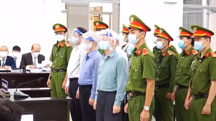 Hai cựu Chủ tịch tỉnh Khánh Hòa cùng 11 đồng phạm gây thất thoát hơn 62 tỷ đồng