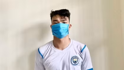 Nữ công nhân bị người yêu cũ gí dao vào cổ bắt tiếp tục yêu