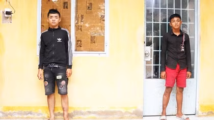 Băng cướp nhí dùng hơi cay gây ra hàng loạt vụ cướp giật