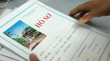 Bát nháo “cò” tìm việc