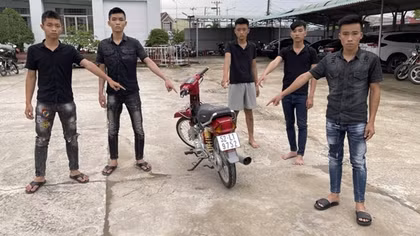Lời ân hận muộn màng của băng cướp “nhí”