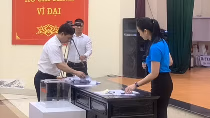 Đằng sau cuộc bốc thăm cho trẻ mầm non ở Hoàng Liệt: Nỗi buồn đầu năm học mới!
