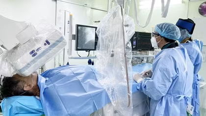 Cứu sống bệnh nhân quốc tịch Mỹ nhồi máu cơ tim nguy kịch