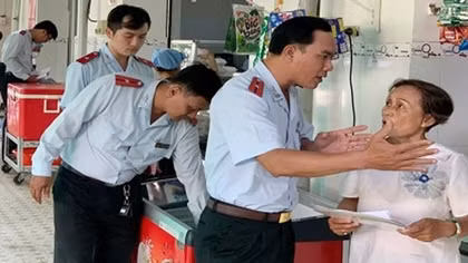 Khó khăn trong quản lý việc cung cấp suất ăn cho trường học