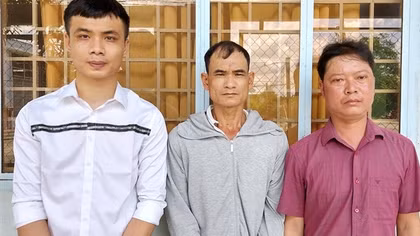 Tìm người vay tiền của nhóm cho vay lãi nặng ở Đồng Tháp