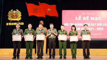 Nhân rộng điển hình tiên tiến, tạo động lực phấn đấu cho đội ngũ giảng viên các trường CAND