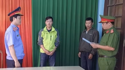 Lừa đảo vay tiền để đáo hạn ngân hàng