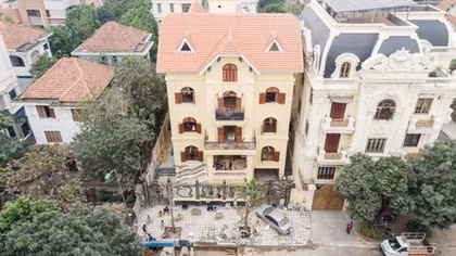 Yêu cầu xử lý dứt điểm vi phạm tại biệt thự sai phép ở Hà Nội
