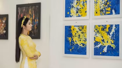 Đã đến lúc thôi “xem chùa”?