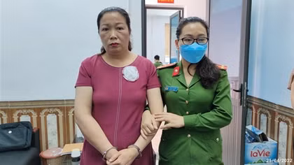 Làm ngơ cho cấp dưới ép công nhân “lại quả” gần 2 tỷ đồng