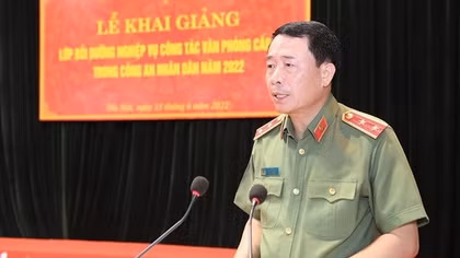 Khai giảng lớp bồi dưỡng nghiệp vụ công tác văn phòng cấp uỷ trong CAND