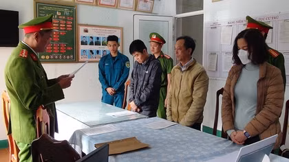 Đưa và nhận hối lộ hơn 1,5 tỷ đồng, 3 đối tượng bị bắt