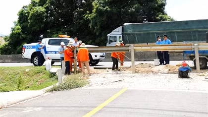 Xử phạt người tự mở lối đi nối từ đường nhánh vào QL1A