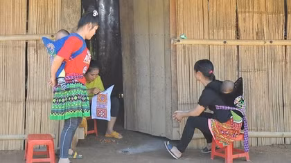Nhà trường hụt học sinh vì nhiều em gác bút lấy chồng