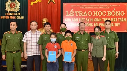 Những hy sinh thầm lặng trong cuộc chiến chống ma túy