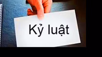 Kỷ luật 4 cán bộ ngân hàng làm khống hồ sơ vay