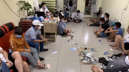 Bị tấn công, nhiều băng nhóm cờ bạc né vào rừng cao su