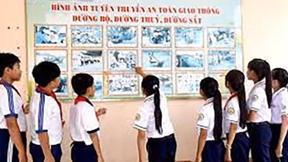 Sáng tạo tuyên truyền pháp luật giao thông trong học đường