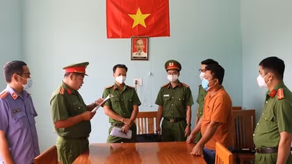 Giám đốc mở tờ khai khống, buôn lậu hàng ngàn tấn hạt điều