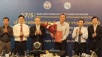 Thúc đẩy cộng đồng người cao tuổi tham gia vào công cuộc chuyển đổi số
