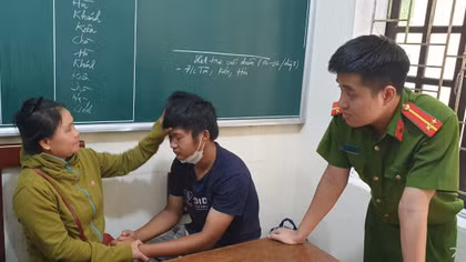 Công an giúp chàng trai tìm lại được gia đình sau hơn 10 năm thất lạc