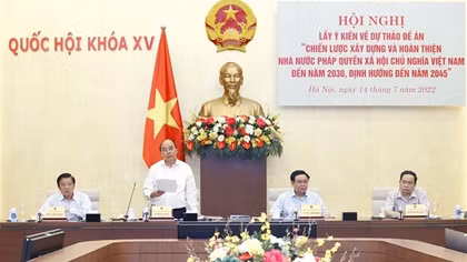 Lấy ý kiến về xây dựng và hoàn thiện Nhà nước pháp quyền XHCN