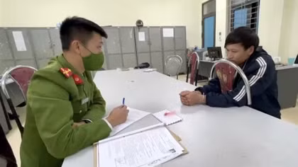 “Sói trắng” sa lưới khi đang trốn trên nương