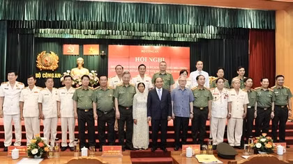 Tri ân, tôn vinh những tấm gương tiêu biểu "Vì nước quên thân, vì dân phục vụ"