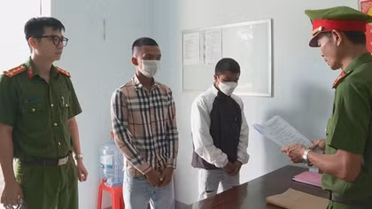 Bắt thêm 2 đối tượng trong vụ đánh người lạ vào buôn