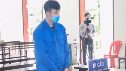 Vận chuyển ma túy giúp bạn, lãnh 20 năm tù