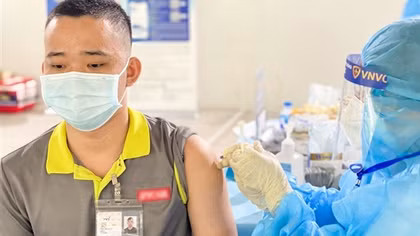 Bộ Y tế điều chỉnh lịch tiêm vaccine phòng COVID-19 mũi 3,4