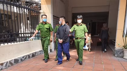 Phạt 16 năm tù kẻ hiếp dâm cháu gái