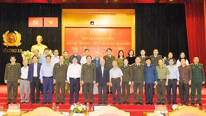 Đội ngũ trí thức có vai trò quan trọng trong sự nghiệp bảo vệ nền tảng tư tưởng của Đảng