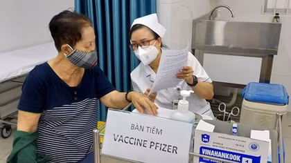 TP Hồ Chí Minh tổ chức đợt cao điểm tiêm vaccine phòng COVID-19