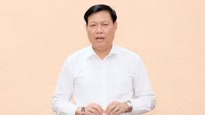 Thứ trưởng Đỗ Xuân Tuyên tạm điều hành Bộ Y tế; Thứ trưởng Nguyễn Trường Sơn xin thôi việc