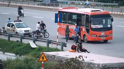 Tăng cường áp dụng công nghệ để xử lý “xe dù, bến cóc”