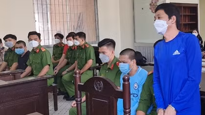 Y án bị cáo đốt nhà Đội trưởng Cảnh sát hình sự