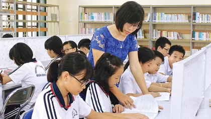 Không “chạy theo thành tích” trong xây dựng và phát triển trường chuyên
